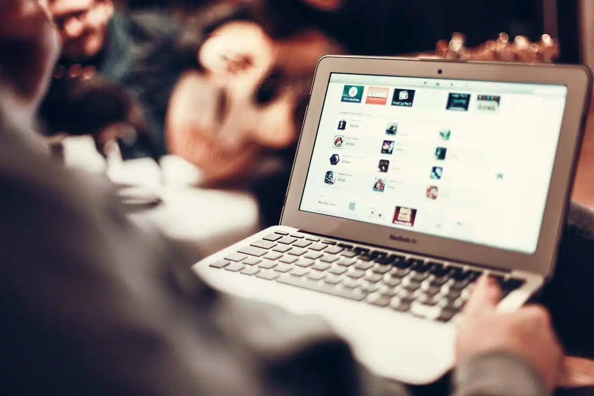 réseaux sociaux  shopping