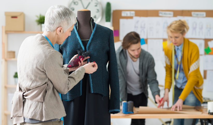 cursus et formation des jeunes createurs de mode en 2025