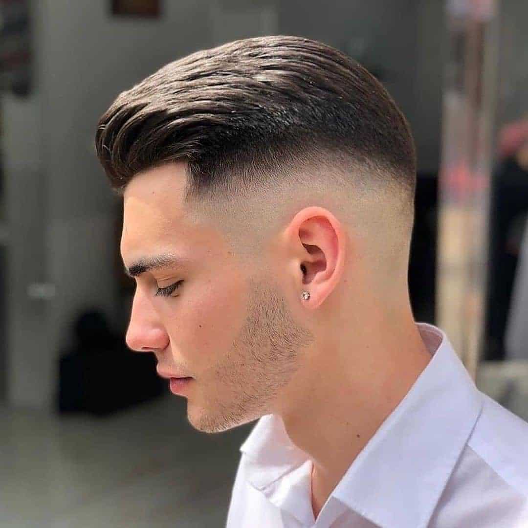 Réinventez votre style tout sur la coupe de cheveux homme court dégradé