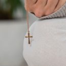 Les médailles religieuses : quand et comment les offrir comme symbole spirituel ?
