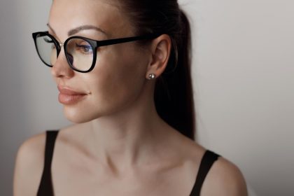 Lunettes de vue Saint-Laurent : l’alliance du style et de l’élégance